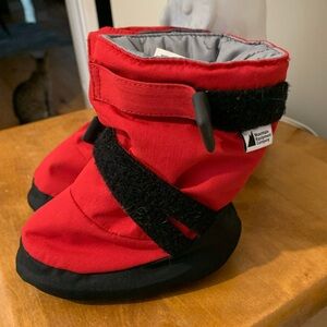 PICK ANY 3 ITEMS FOR $10 - MEC WINTER BOOTIES